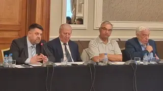 Атанас Зафиров: Няма да загубим идентичност, ако приемем еврото -  нашата идентичност е дълбоко вплетена в европейската
