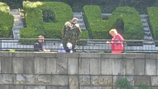 Русокоса мадама омая самоубиеца от Пловдив, а ченгетата му скочиха и… ВИДЕО
