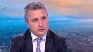 Александър Николов за "Боташ": Трябва да си абсолютно невменяем, за да подпишеш такъв договор! 