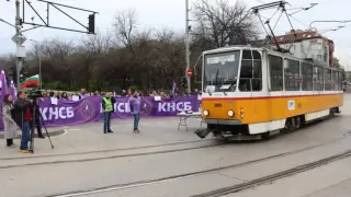Успешните стачки променят историята, но Тачър и Рейгън разгромяват синдикатите 