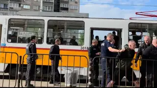 Жертва на локалите с покъртителни думи за зверски побой със строшена бутилка в главата