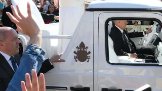 Съкровищата намаляват: Папата държи в ръцете си милиарди евро