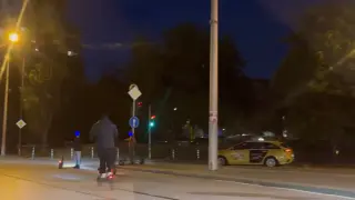 Софиянка пусна видео с тийнейджъри, това, което правят ѝ изправи косата