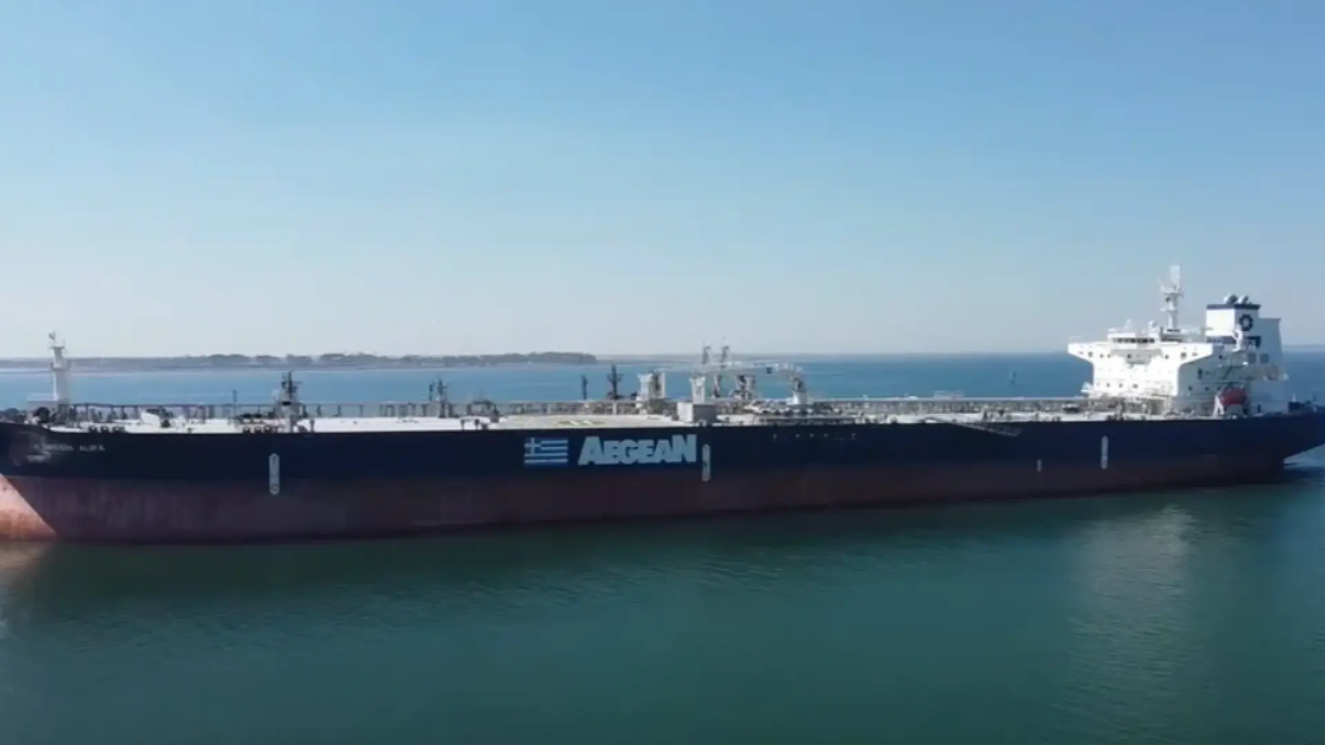 Reuters: Русия задържа гръцки танкер в Балтийско море