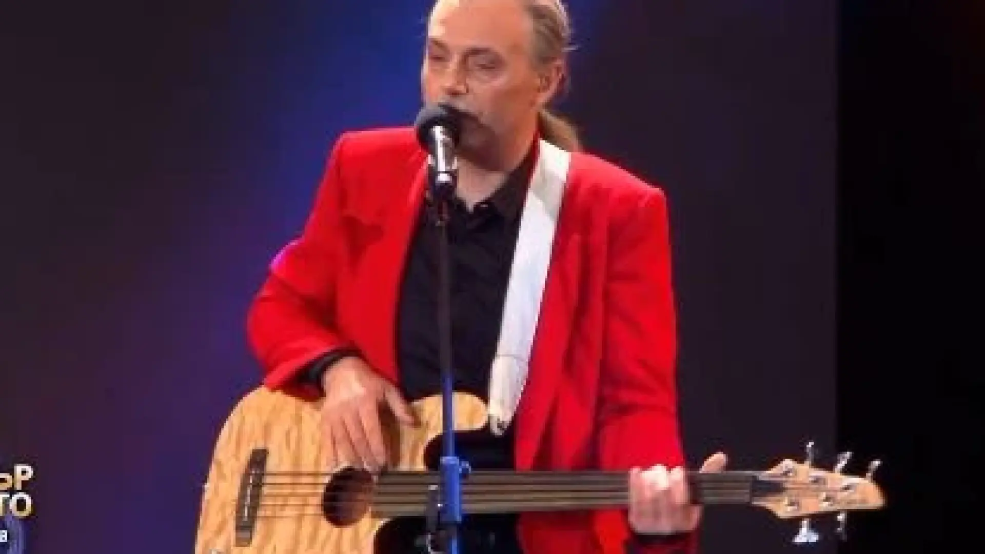 България плаче: Кирил Маричков е възкръсна