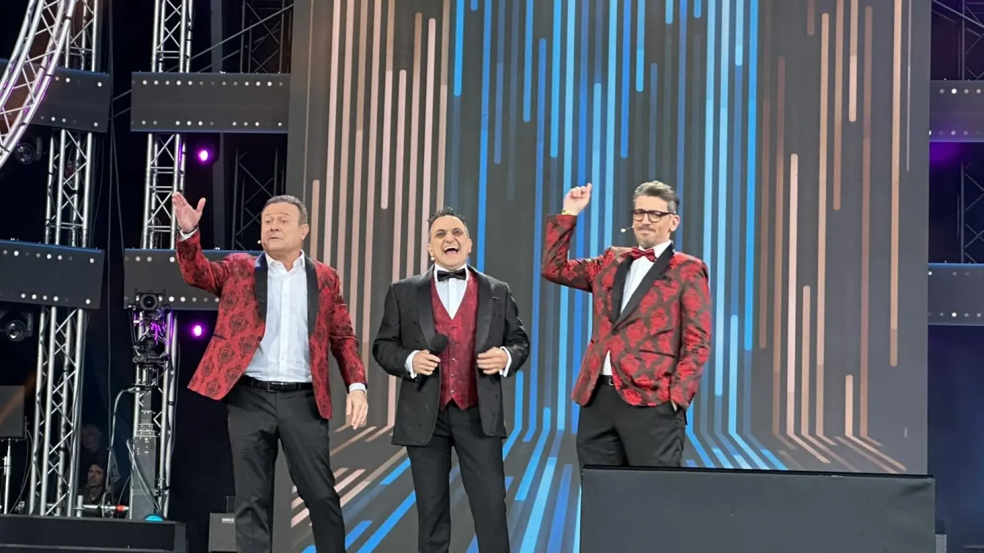 Центърът на София гърми в писъци, победителят в "Капките" е... 