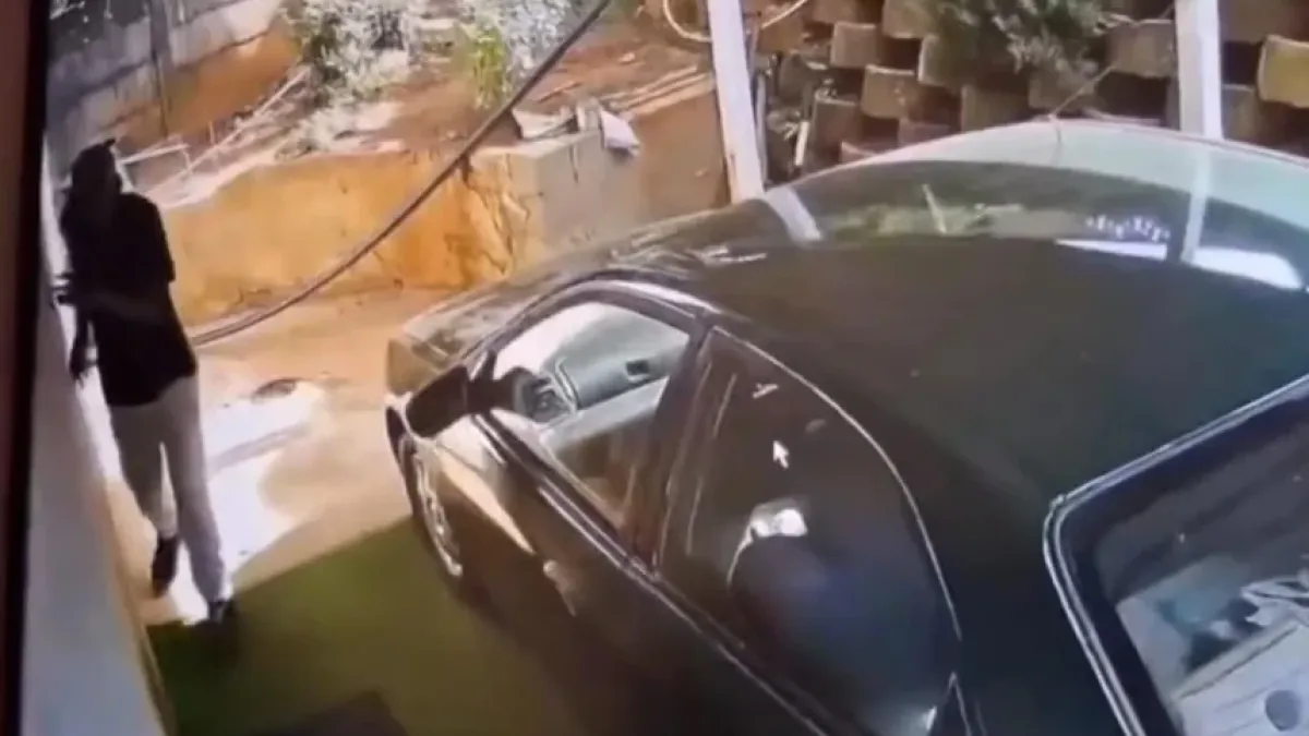 Крадец бе изненадан неприятно до къщата на жена Видео