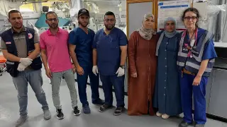 Лекарка от България едва оцеля след обстрел в Газа, описа ужасяващите сцени около себе си Снимки