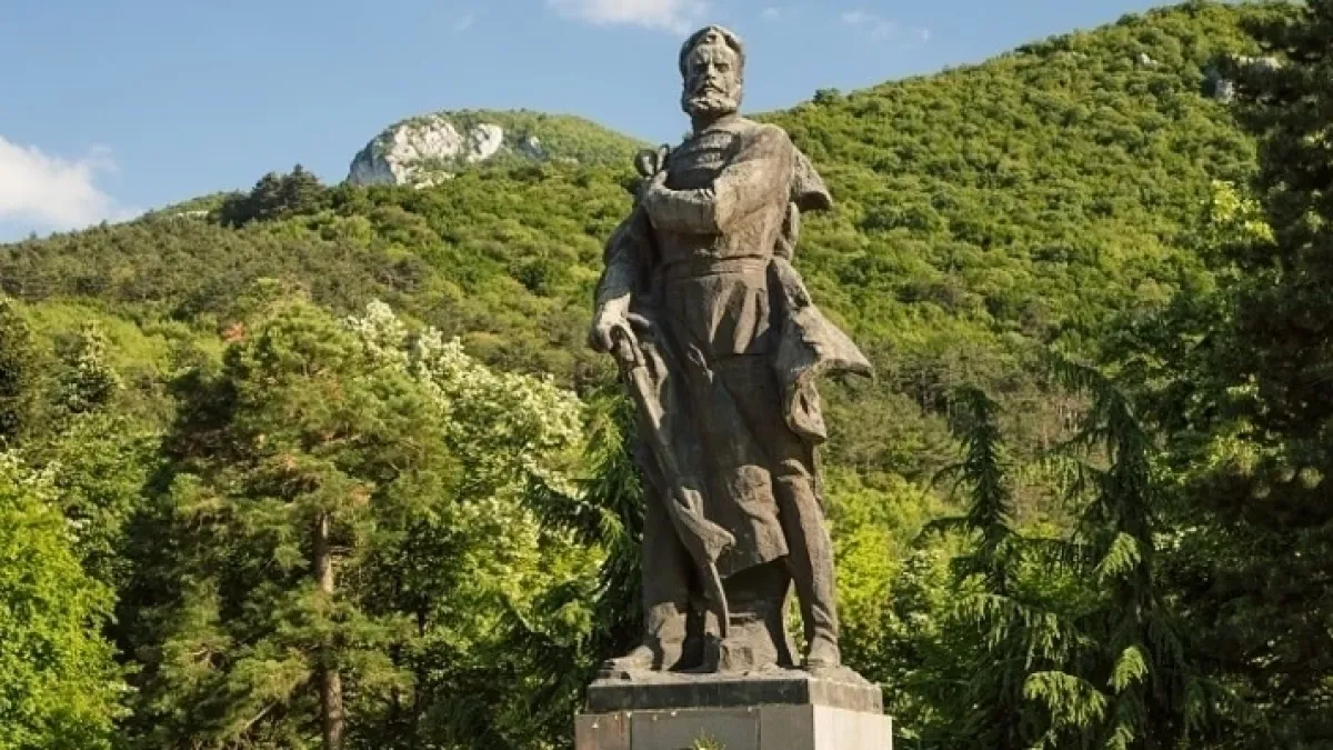 Паметникът на Христо Ботев се завръща във Враца 