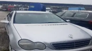 Извадиха на тезгяха контрабандни автомобили за жълти стотинки 