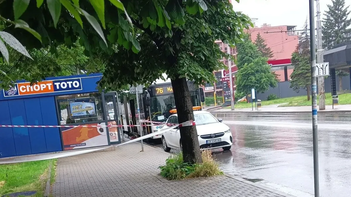 МВР пред БЛИЦ: Фатален инцидент в София, мъж почина на автобусна спирка