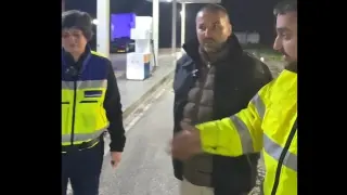 Скандалът гърми! Тодор Батков-младши, Диана Русинова и бащата на Сияна пуснаха видео от мястото на новото меле в Радомирци