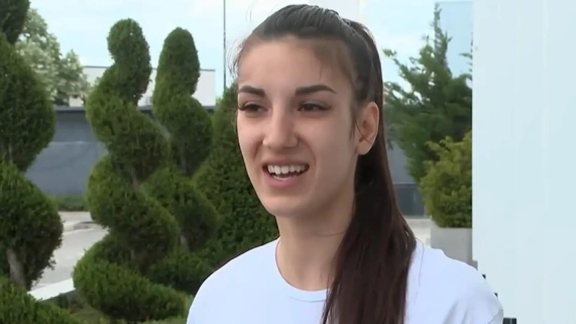 Проговори момичето, заради което се млатиха яко в Бяла Слатина Видео