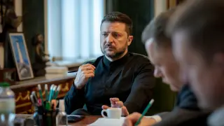 НАТО с разък ход за Зеленски на срещата на върха в Хага, но присъствието му е под въпрос