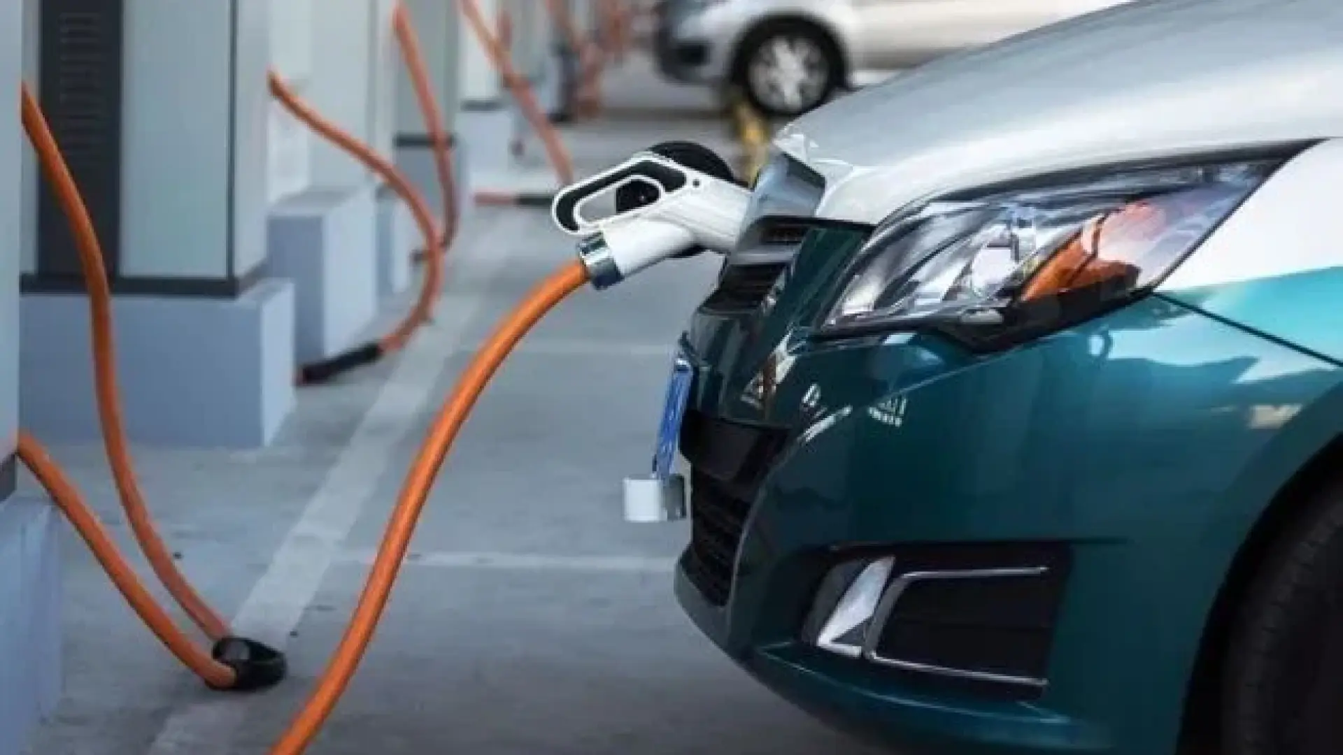 Колко струва най-евтиният електромобил в Украйна?