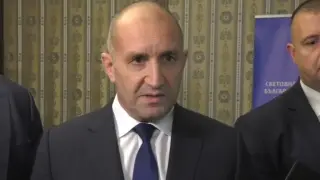 Радев с финт на коварен въпрос за еврото, попари Киселова