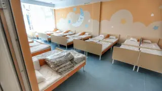 Родители на неприети в градините деца: Депутатите забавят ли с 5 месеца заплатите си