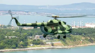 Зрелище! „Кугър“, Ми-17 и Су-25 в небето над Бургас и Созопол Снимки