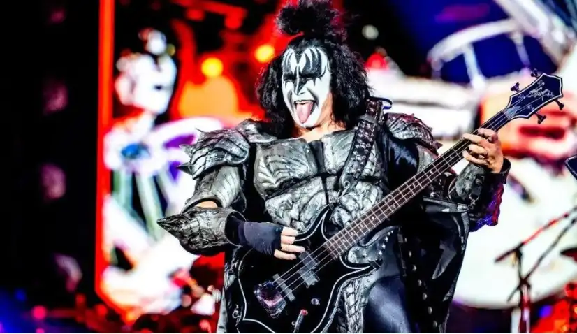 Фронтменът на Kiss направи изненадващо признание за майка си Видео