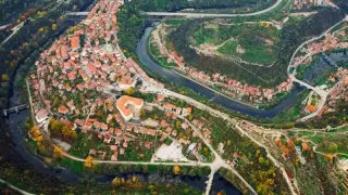 Трупове изплуваха от водите на река Янтра