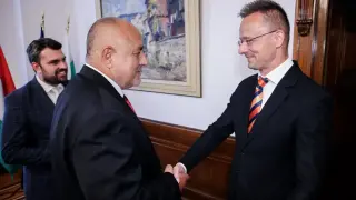 Борисов проведе важна среща с Петер Сиярто Снимки