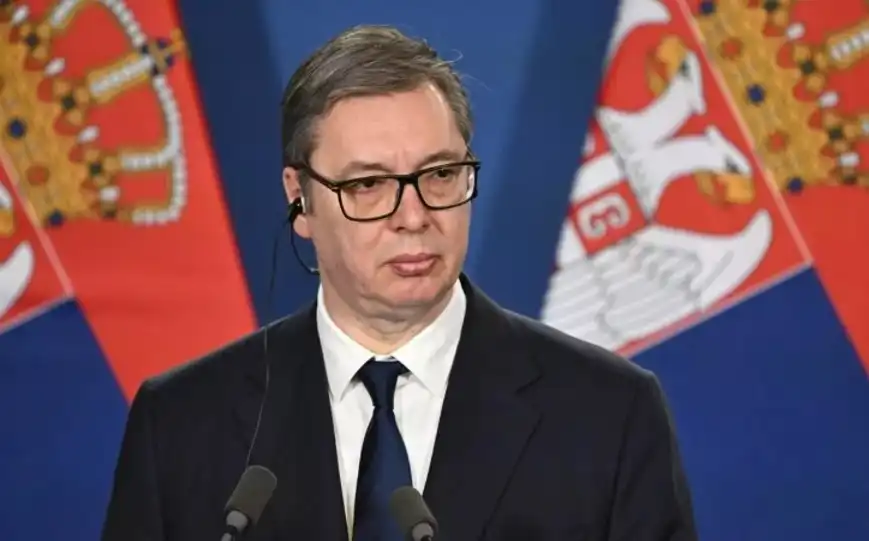 Сръбският президент отговори на руските твърдения за доставки на оръжие към Украйна