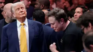 Доналд Тръмп: Илон е страхотен!