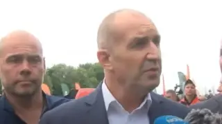 Тежък удар по Радев! Народът го сложи на мястото му Видео