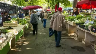 Май месец приключи с 12 лв. по-скъпа потребителска кошница
