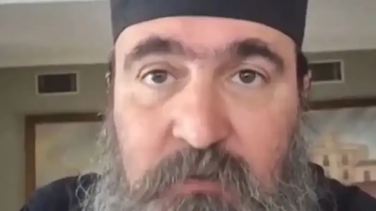 Гаврят се с монасите от Света гора: бият ги и ги заливат с мръсна...