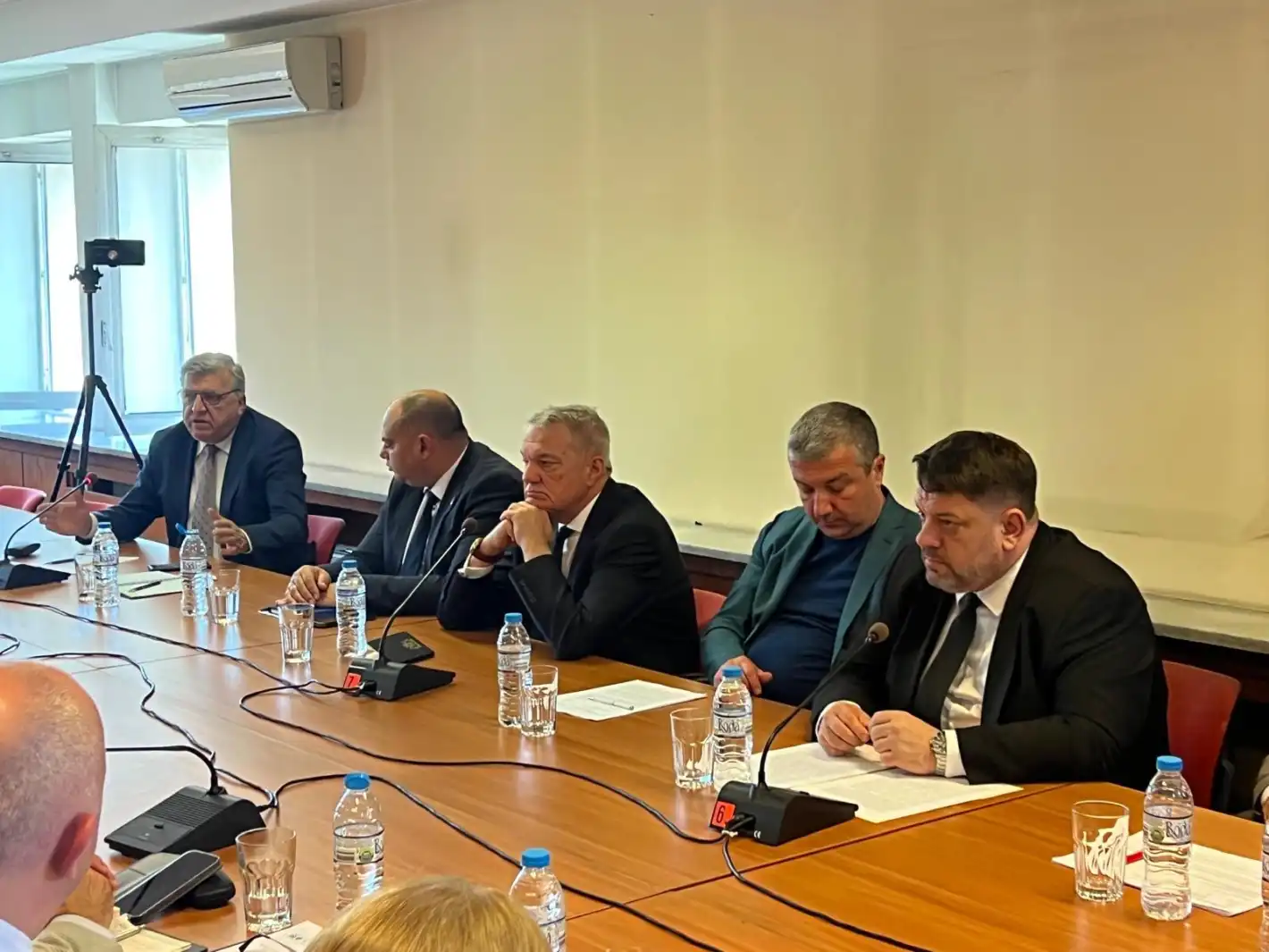 БСП-ОЛ на среща с работодателите: Заедно трябва да разсеем страховете на обществото за еврото