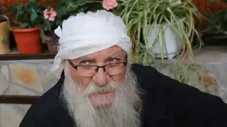 Отец Иван възвърна зрението си, но загуби реколтата от овошки