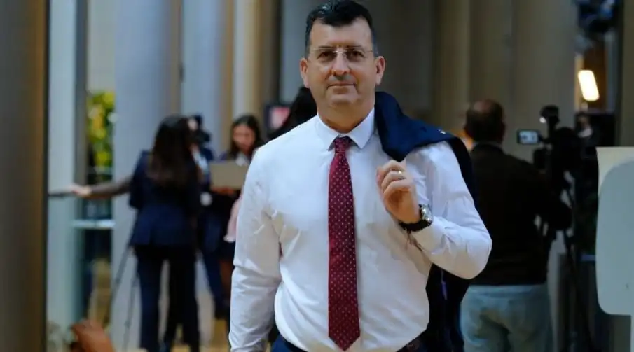 Бившият евродепутат Асим Адемов стана съветник на Росен Желязков