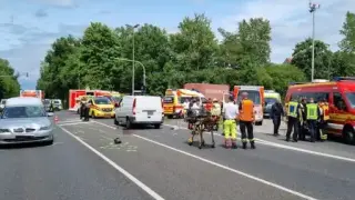 Кола се вряза в група деца край Кьолн