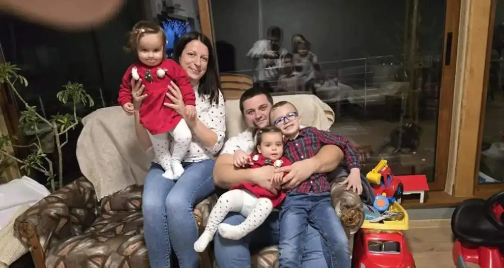 Да помогнем: Баща на три деца се нуждае от средства за лечение