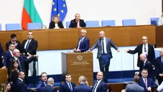 Виктор Димчев: "Възраждане", вие сте свине! Прости, тъпи, необразовани, елементарни, гнусни и противни създания...