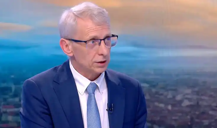 Денков превъртя играта, пак си преписа Шенген и еврозоната