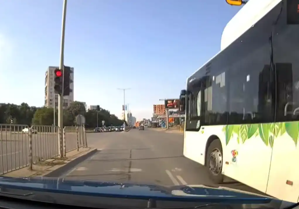 Брутална ситуация с автобус от градския транспорт в София, столичани са бесни Видео