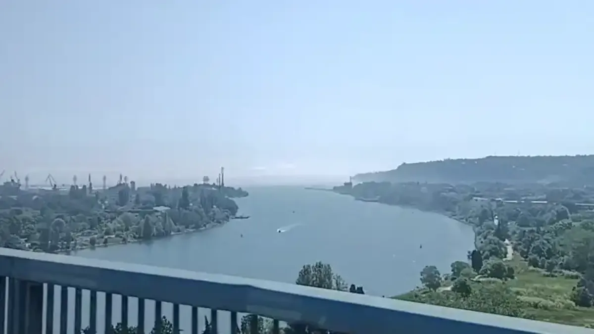 Нещо странно се случва над варненския залив Видео