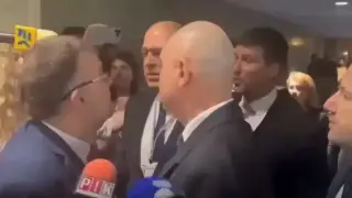 Позорно видео от мелето в кулоарите на парламента