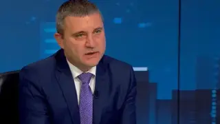 Горанов: Когато един баничар започне от 600 да взима 2000 лв, баницата също ще поскъпне