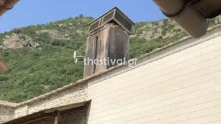 Монасите в Атон на нокти след труса, усетен и в България, стихията събори...