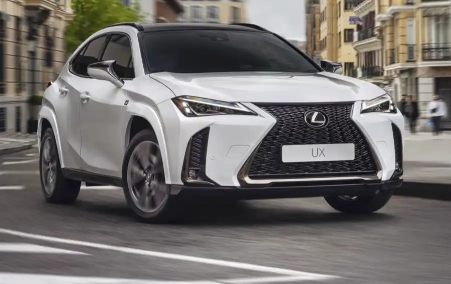 Каква е истината зад загадъчното име на бранда Lexus