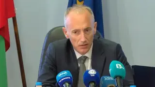 Министър Вълчев каза какво ще се случва със студентските такси
