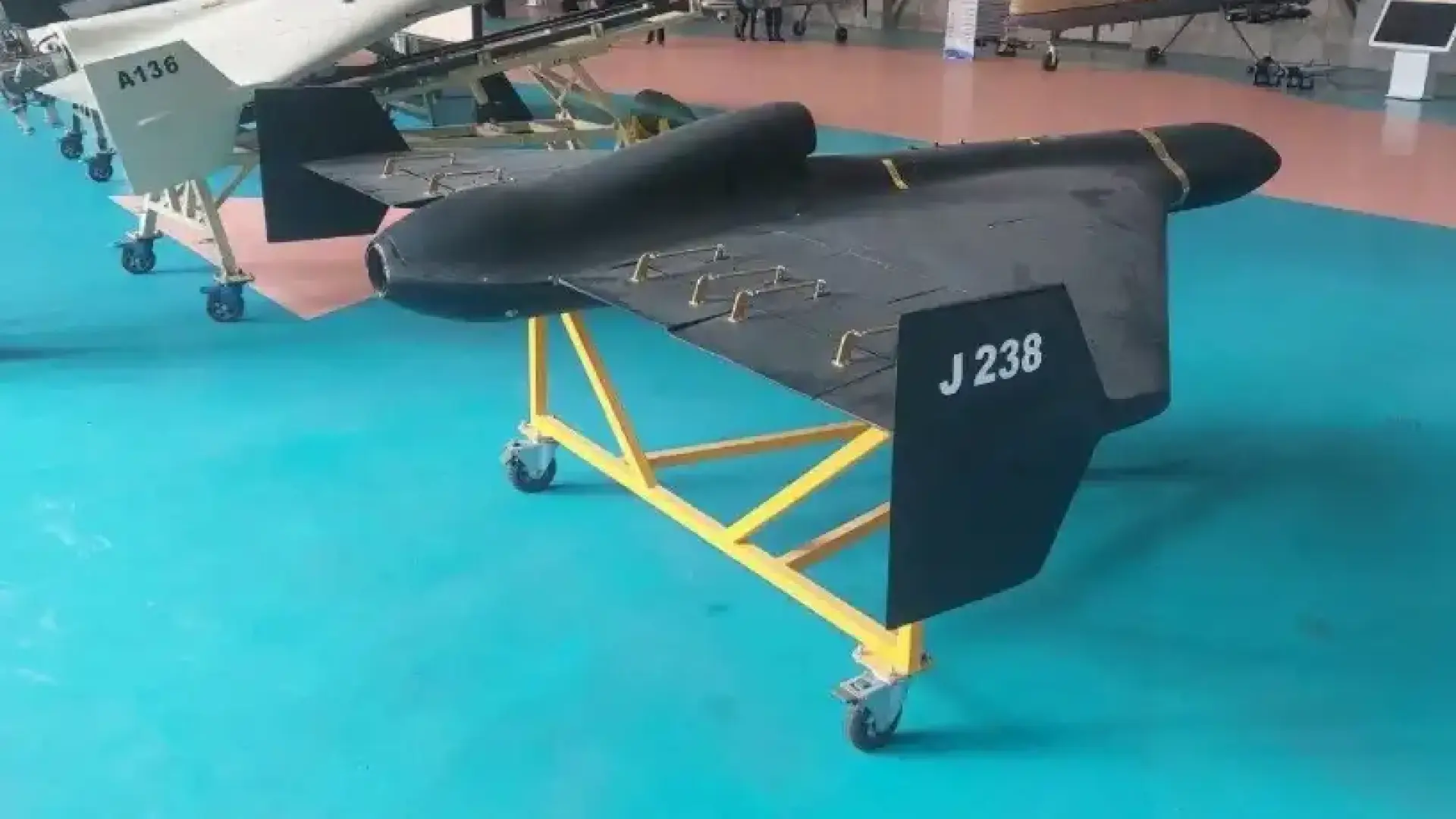 Defense Express: Русия атакува Киев с нов реактивен дрон Снимки