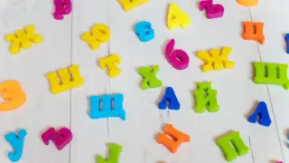 Масовите правописни грешки: "МагазинА не работи" заради социалните мрежи