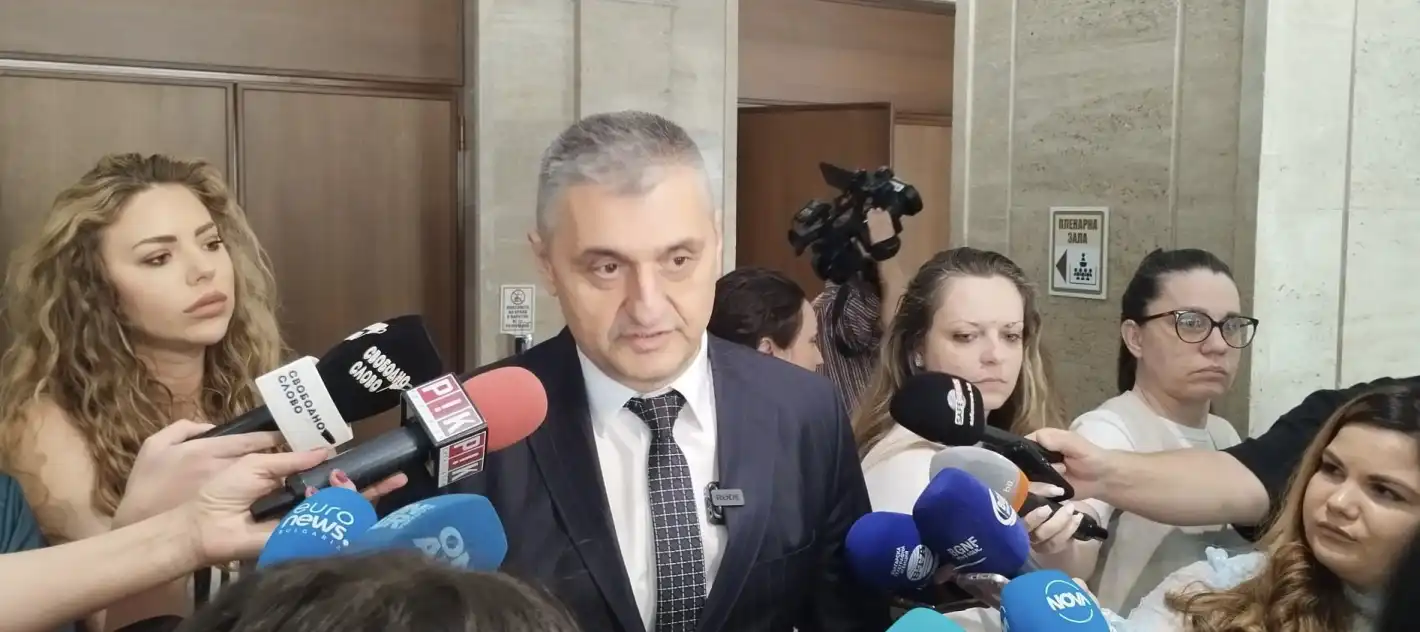 Кирил Добрев: Предлагаме пълна забрана на тротинетките