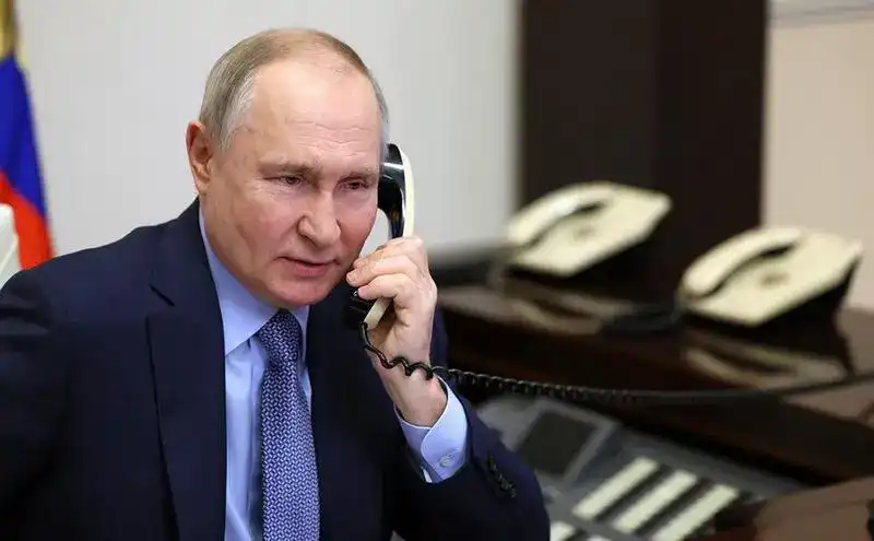 Путин разговаря с лидерите на Иран и Израел, ето какво каза