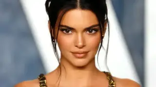 Кендъл Дженър разкри строго пазена тайна