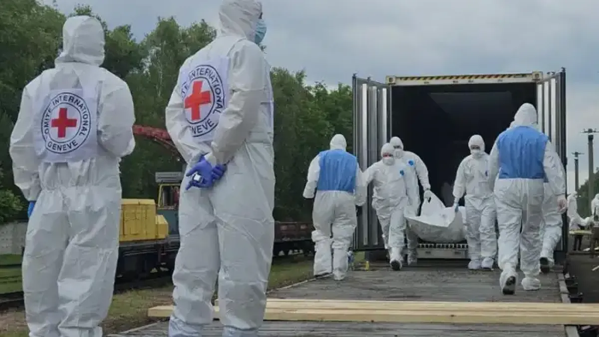 Танц със смъртта: Смразяващ репортаж на Reuters за размяната на тела на загинали войници